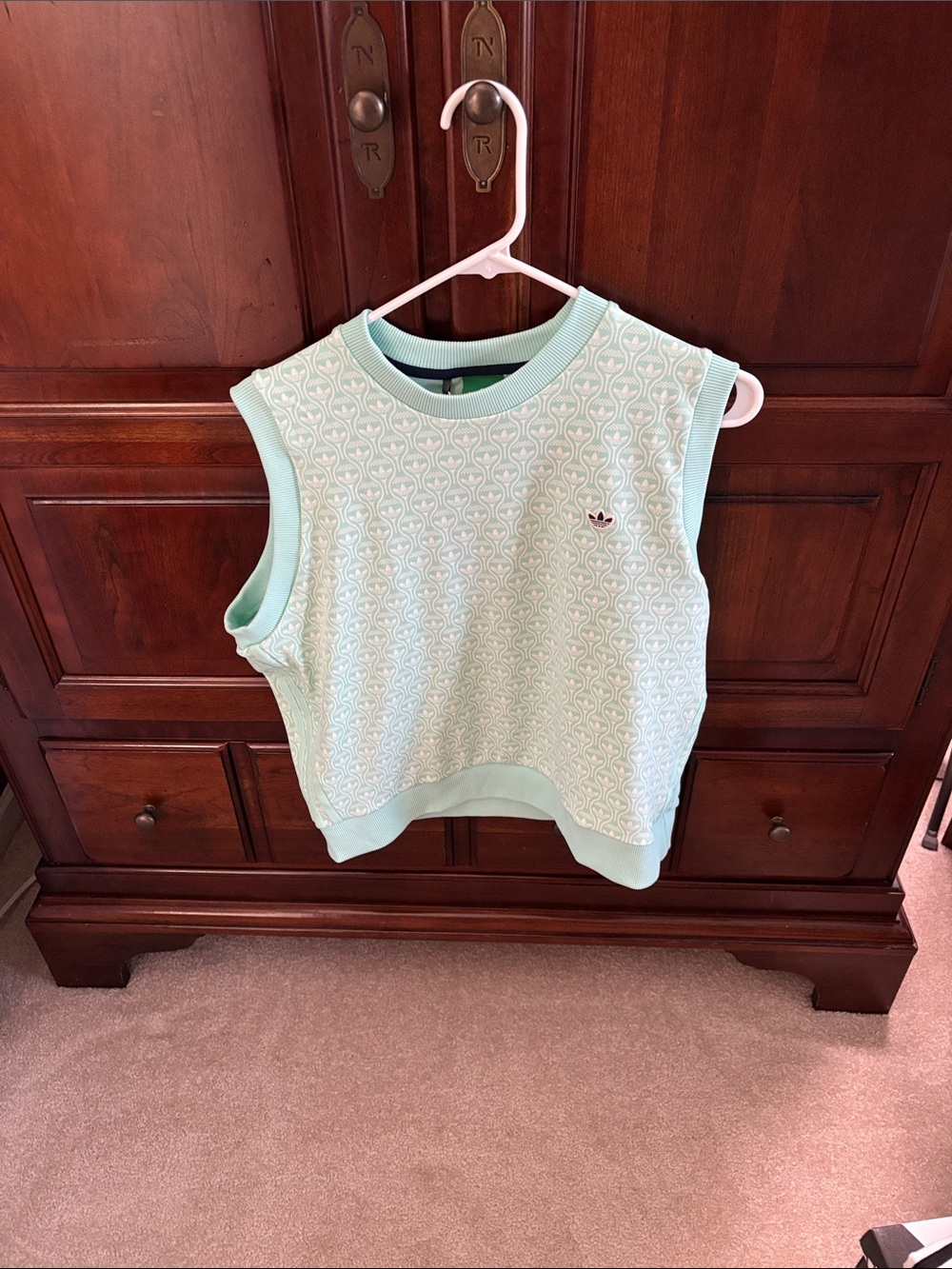 adidas Mint Green Quilted Sleeveless vest size large